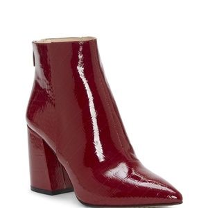 Vince Camuto Womens Benedie Crocodile Ankle Boots Red 9